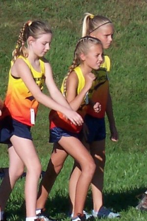 Heather, Sydney, and Chelsey at the start of the Bellevue Jr. High Invitational at Bellevue West, September 7